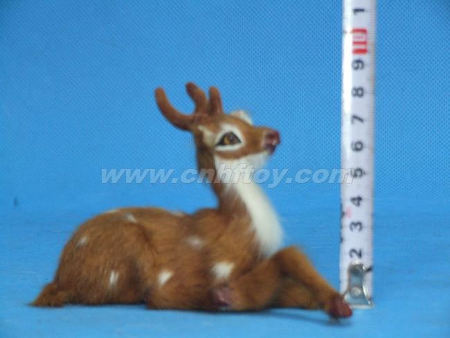 皮毛玩具鹿：L260菏�珊惴狡っ�工�品有限公司