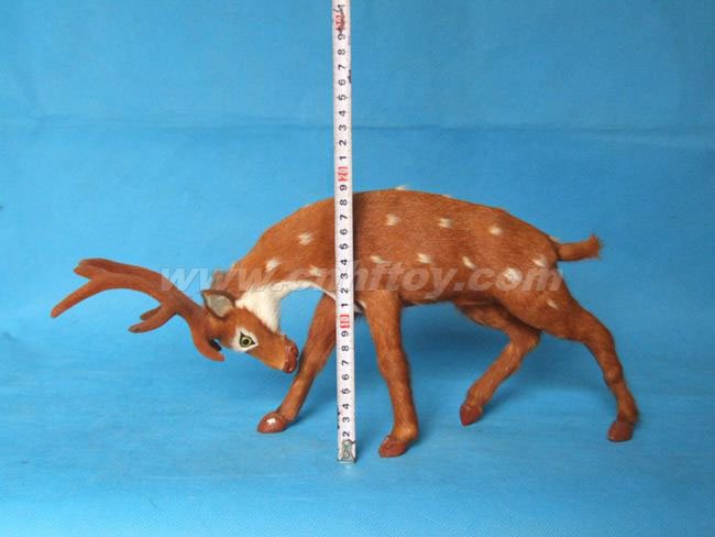 皮毛玩具鹿：L235菏�珊惴狡っ�工�品有限公司