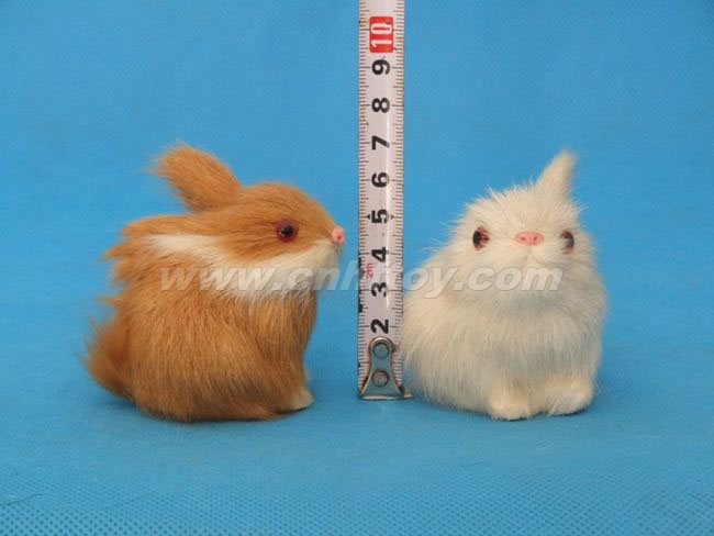 皮毛玩具兔：T064菏�珊惴狡っ�工�品有限公司